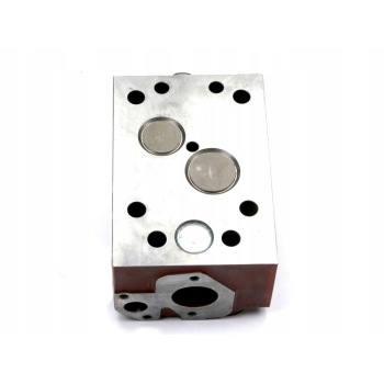 Głowica silnika kompletna z zaworami C-360 ORYGINA