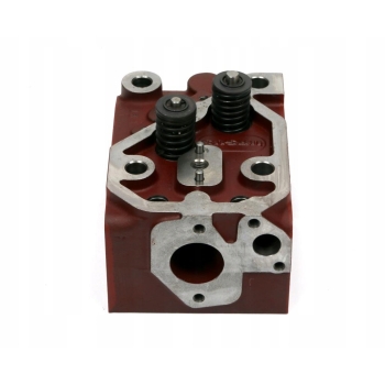 Głowica silnika kompletna z zaworami C-360 ORYGINA